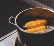 Сколько минут нужно варить кукурузу