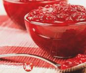 Lingonberry jam: klasiko at pinaka-hindi pangkaraniwang mga kumbinasyon Paghahanda ng lingonberry jam