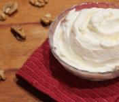 Mga recipe ng sour cream at sugar cream