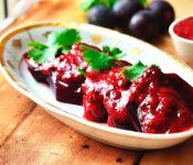 Adjika mula sa dilaw na cherry plum - recipe na may sunud-sunod na mga larawan para sa taglamig sa bahay Hindi maanghang na adjika mula sa cherry plum